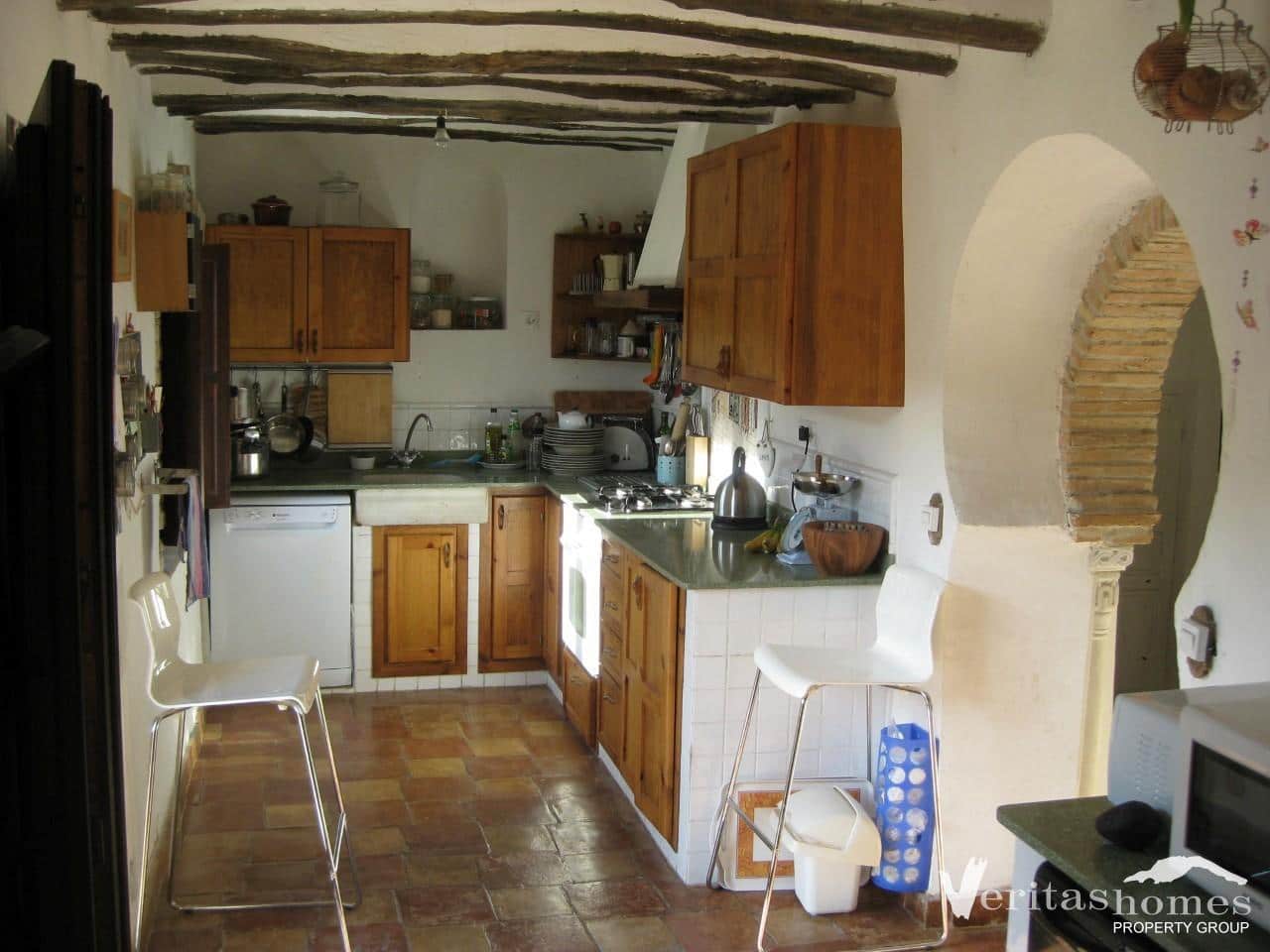 5 soveværelse Byhus til salg i Urracal - € 50.000 (Ref: 3218851)