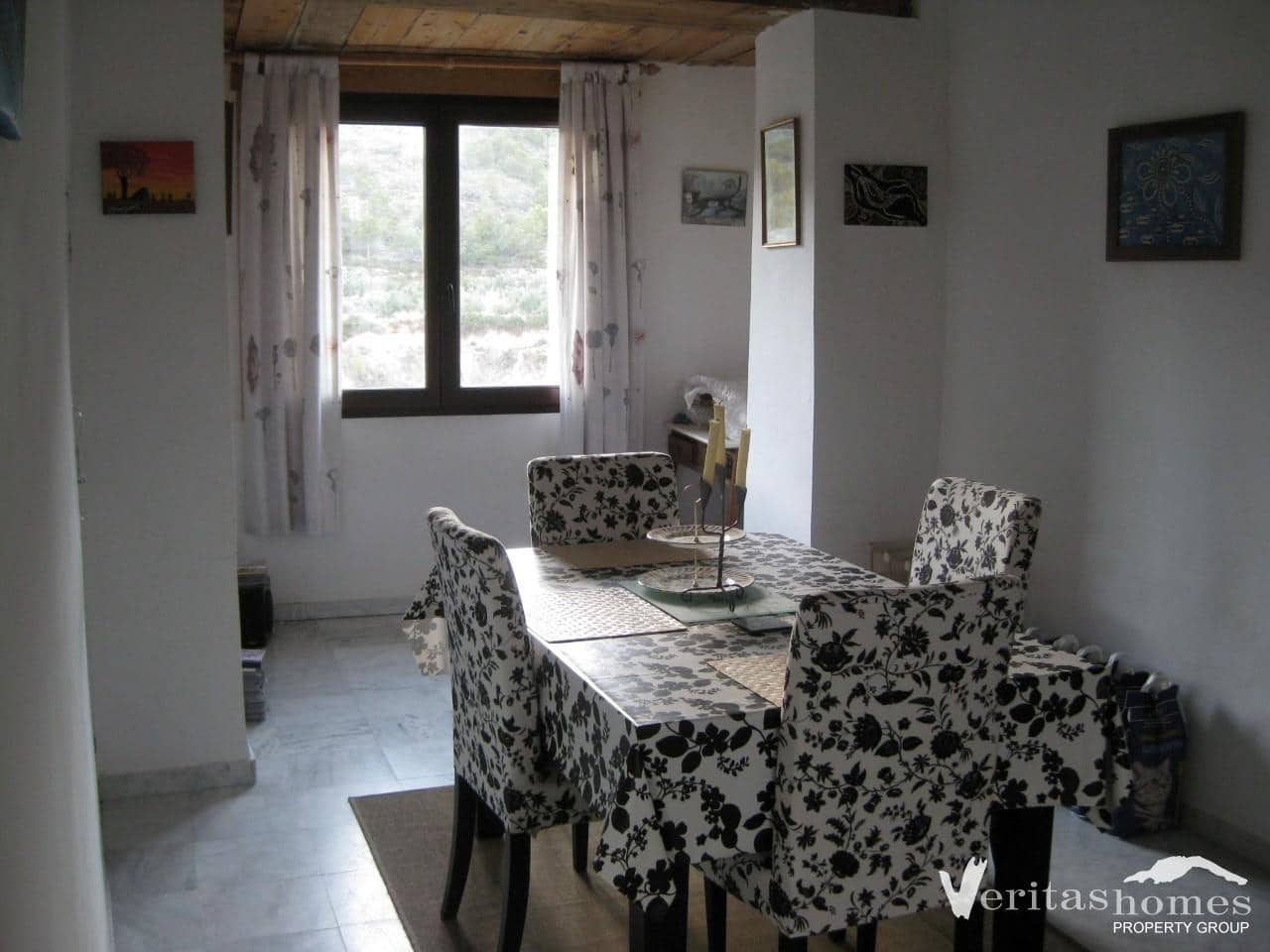 5 soveværelse Byhus til salg i Urracal - € 50.000 (Ref: 3218851)