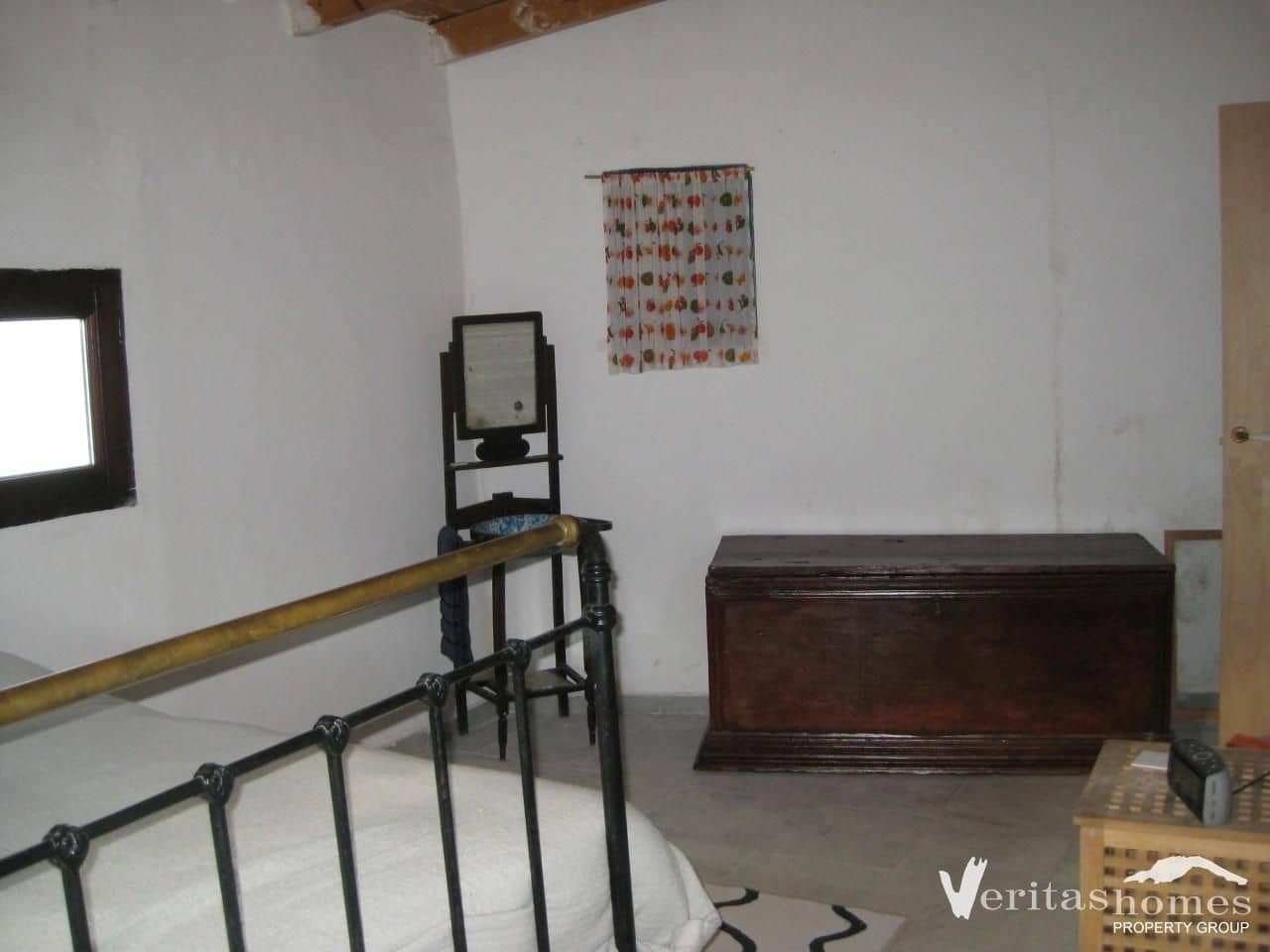 5 soveværelse Byhus til salg i Urracal - € 50.000 (Ref: 3218851)