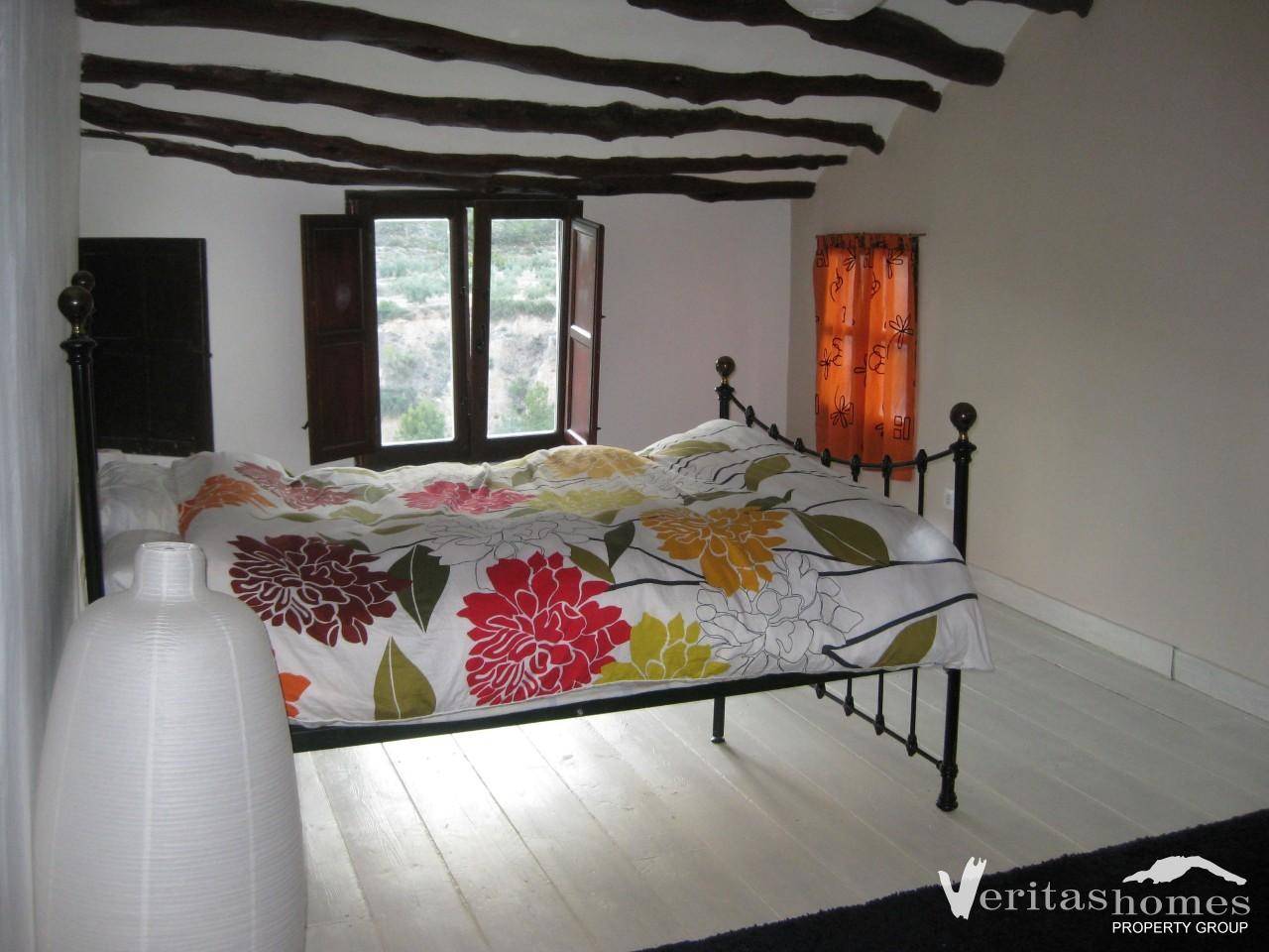 5 soveværelse Byhus til salg i Urracal - € 50.000 (Ref: 3218851)