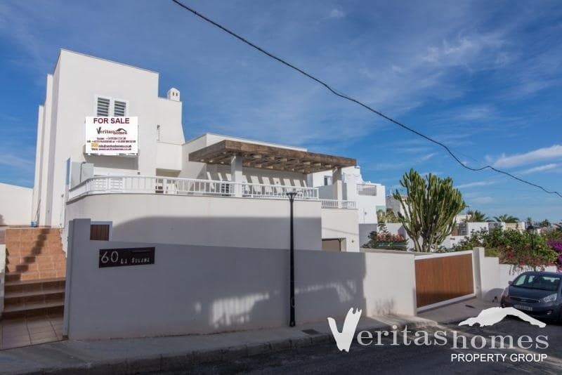 4 bedroom Villa for sale in Mojacar with pool - € 790,000 (Ref: 4308853)