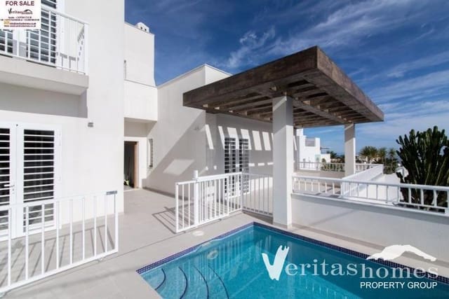 4 bedroom Villa for sale in Mojácar with pool - € 790,000 (Ref: 4308853)