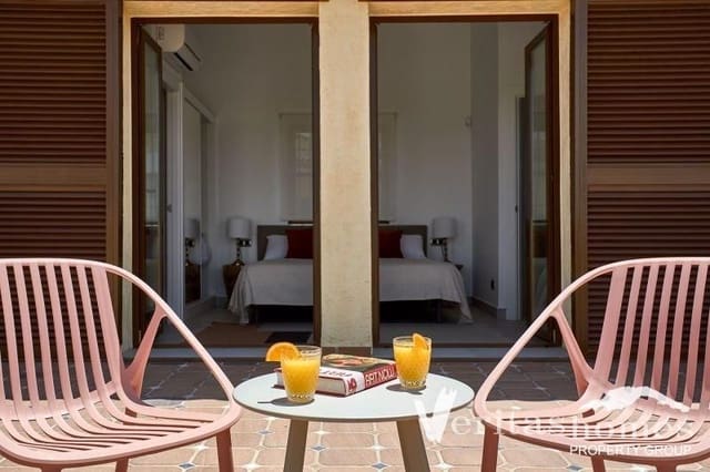 Chalet de 3 habitaciones en Cuevas del Almanzora en venta con piscina - 375.950 € (Ref: 4916467)