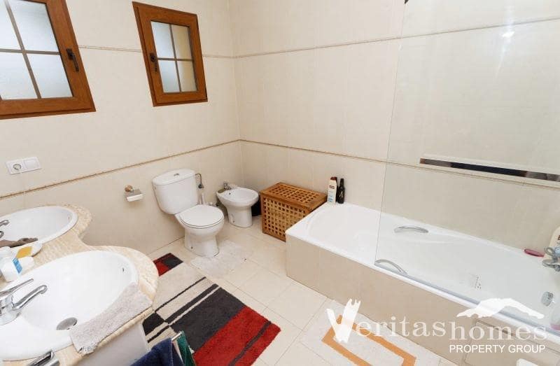 5 soveværelse Villa til salg i Cala Panizo med swimmingpool - € 1.100.000 (Ref: 6882292)