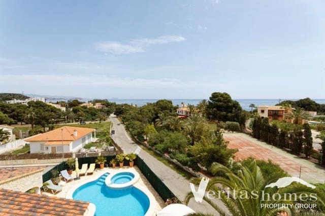 5 soverom Villa til salgs i Cala Pañizo, Cuevas del Almanzora med svømmebasseng - € 1 100 000 (Ref: 6882292)