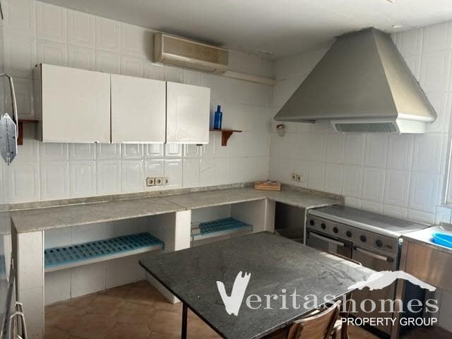 9 soveværelse Erhverv til salg i Los Gallardos - € 385.000 (Ref: 7629242)