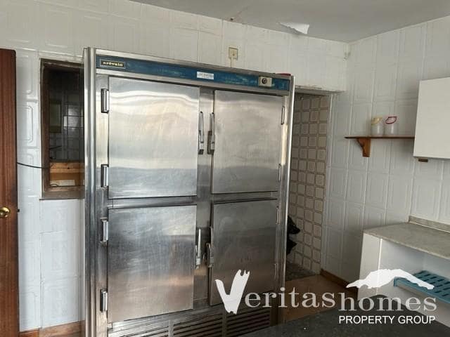 9 soverom Kommersiell til salgs i Los Gallardos - € 385 000 (Ref: 7629242)