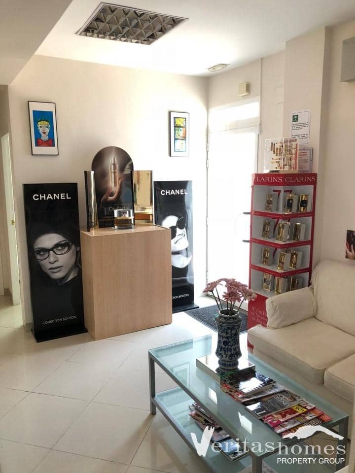 Kommersiell till salu i Mojacar - 175 000 € (Ref: 8508190)