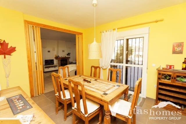 4 soveværelse Villa til salg i Vera Ciudad, Vera med swimmingpool - € 399.000 (Ref: 8750024)