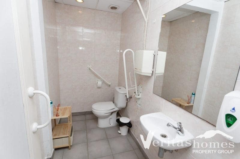 Erhverv til salg i Mojacar - € 250.000 (Ref: 8830547)