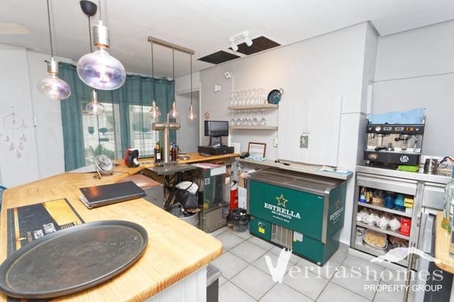 Commercial for sale in Mojácar - € 250,000 (Ref: 8830547)