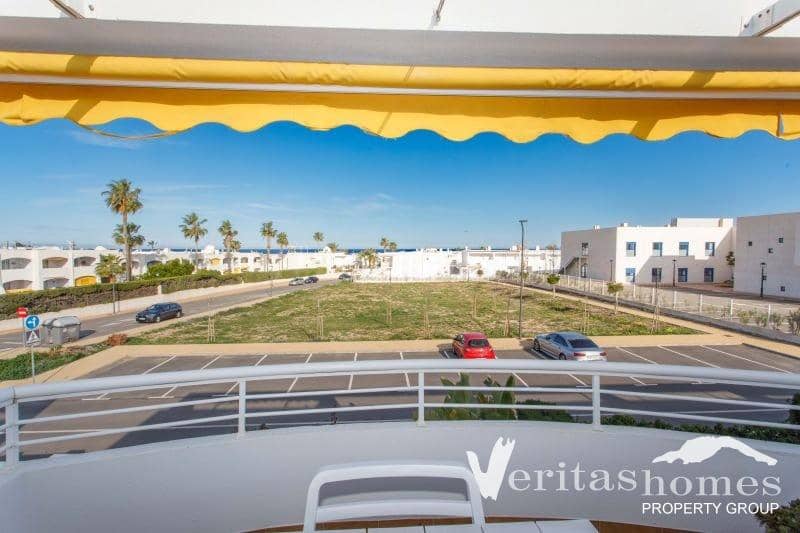 2 soverom Leilighet til salgs i Mojacar med svømmebasseng garasje - € 225 000 (Ref: 8901651)