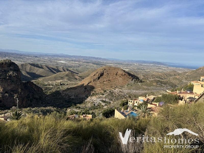 Grunde uden byggetilladelser til salg i Turre - € 80.000 (Ref: 9041812)