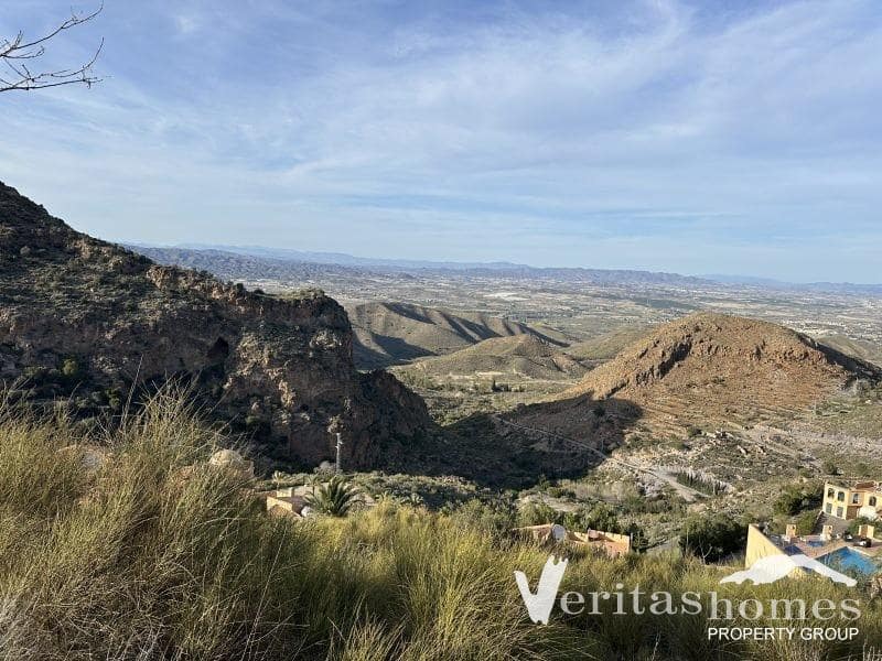 Grunde uden byggetilladelser til salg i Turre - € 80.000 (Ref: 9041812)