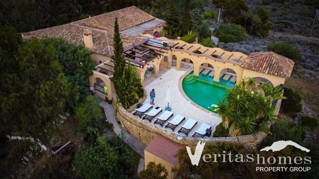 5 chambre Villa/Maison à vendre à Mojácar avec piscine - 925 000 € (Ref: 9296488)