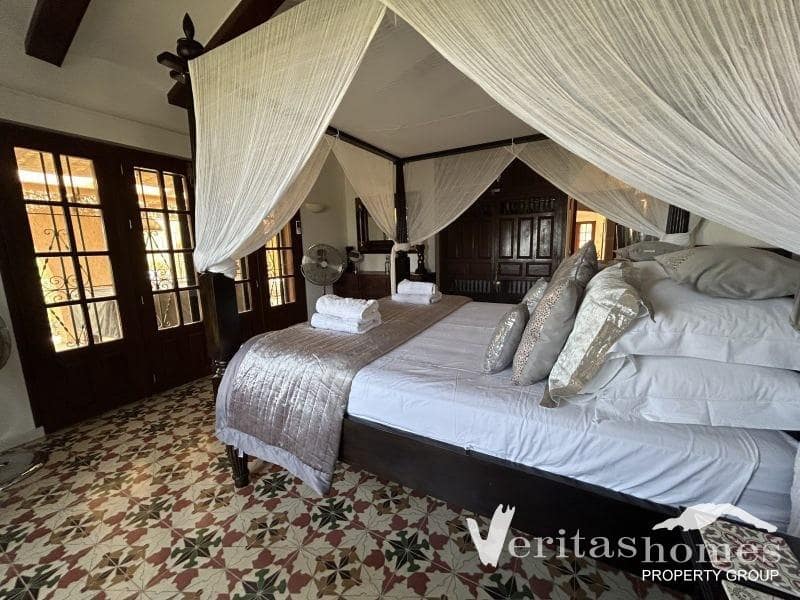 5 chambre Villa/Maison à vendre à Mojacar avec piscine - 925 000 € (Ref: 9296488)