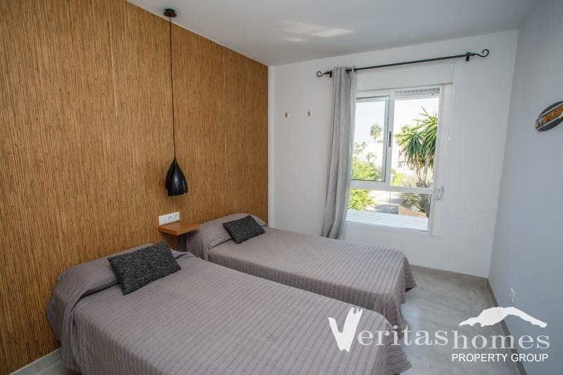 3 makuuhuone Huvila myytävänä paikassa Puerto del Rey mukana uima-altaan - 510 000 € (Ref: 9322838)