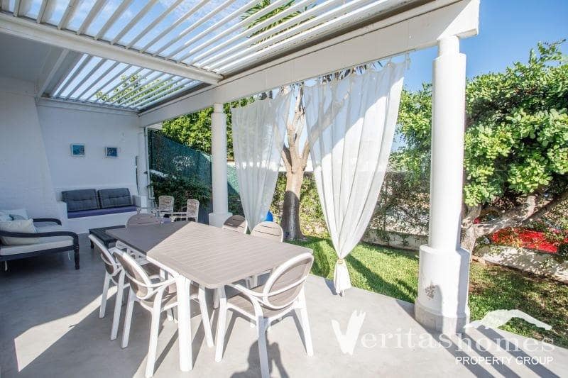 3 makuuhuone Huvila myytävänä paikassa Puerto del Rey mukana uima-altaan - 510 000 € (Ref: 9322838)