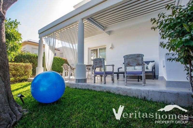 3 makuuhuone Huvila myytävänä paikassa Puerto del Rey mukana uima-altaan - 510 000 € (Ref: 9322838)