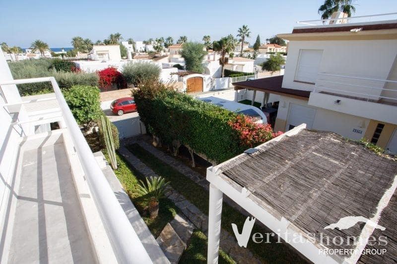 3 makuuhuone Huvila myytävänä paikassa Puerto del Rey mukana uima-altaan - 510 000 € (Ref: 9322838)