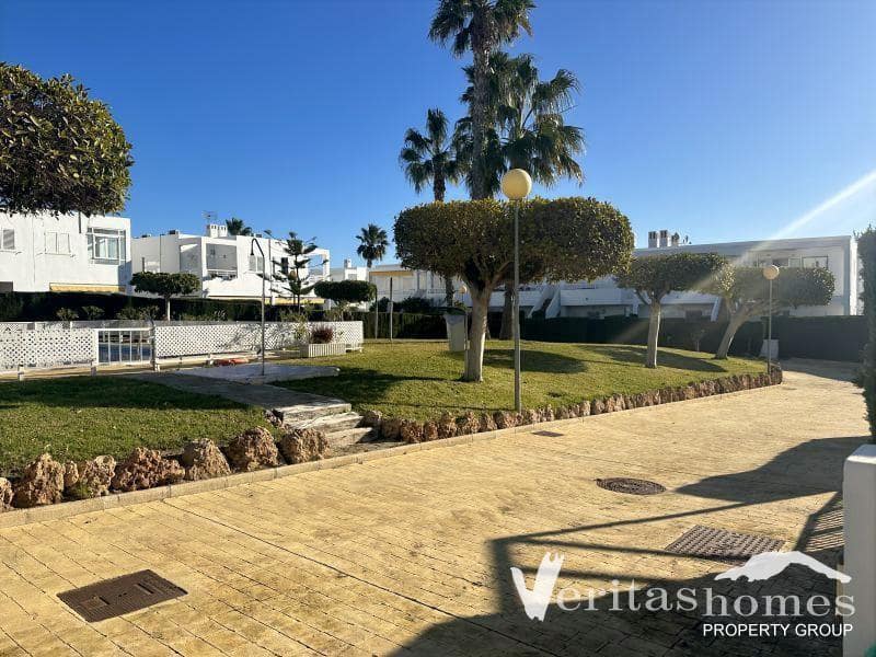 3 soveværelse Byhus til salg i Mojacar med swimmingpool - € 315.000 (Ref: 9465050)