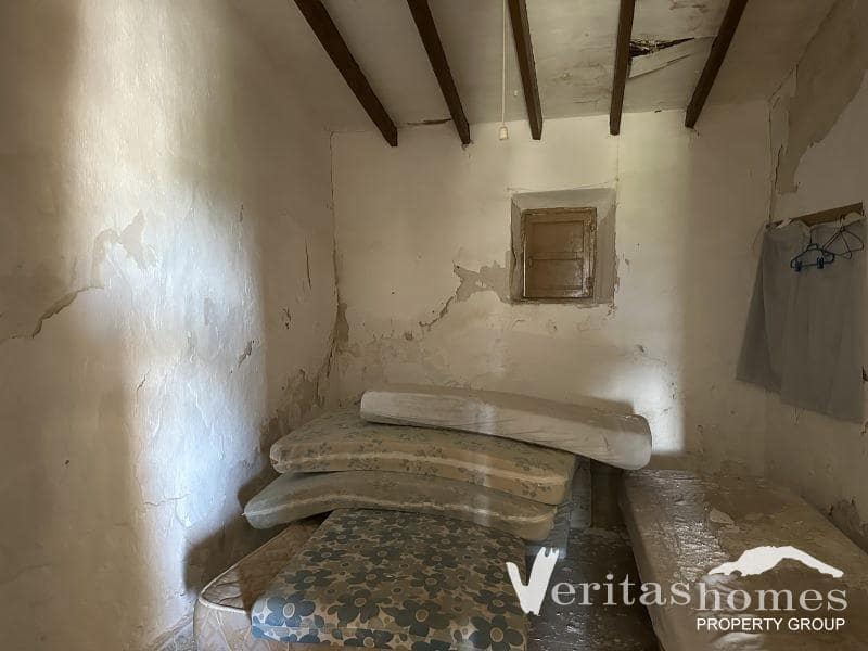 2 bedroom Finca/Country House for sale in Los Gallardos - € 108,000 (Ref: 9870496)