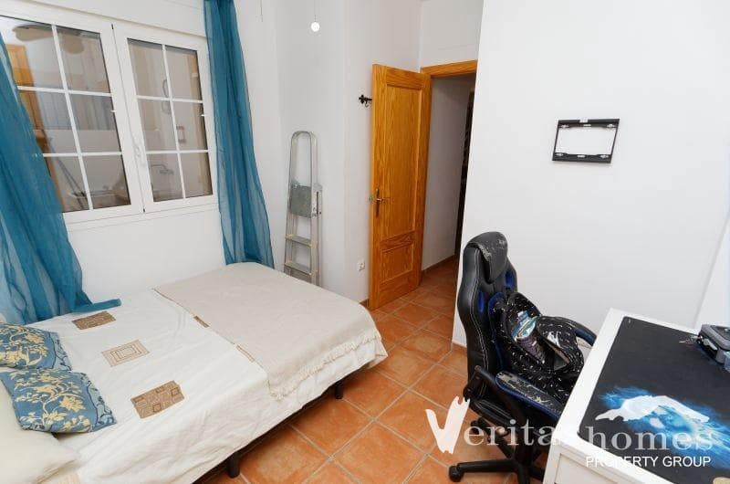 2 Zimmer Apartment zu verkaufen in Palomares mit Pool - 135.000 € (Ref: 9912299)