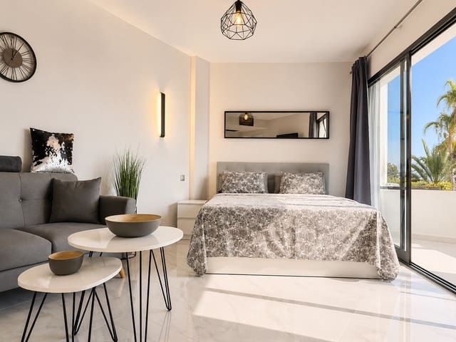 1 bedroom Apartment for sale in New Golden Mile, Estepona with pool garage - € 219,000 (Ref: 10002582)