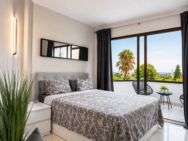 1 bedroom Apartment for sale in New Golden Mile, Estepona with pool garage - € 219,000 (Ref: 10002582)