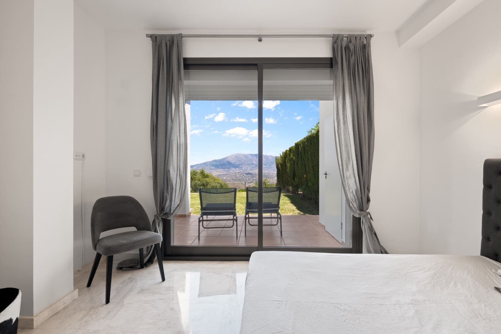 2 slaapkamer Appartement te koop in Marbella met zwembad garage - € 520.000 (Ref: 10018819)