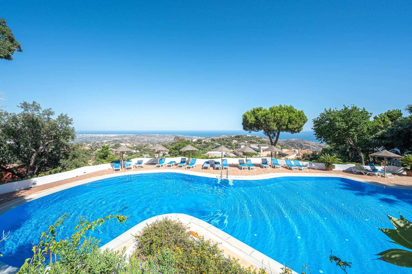 2 slaapkamer Appartement te koop in Marbella met zwembad garage - € 520.000 (Ref: 10018819)