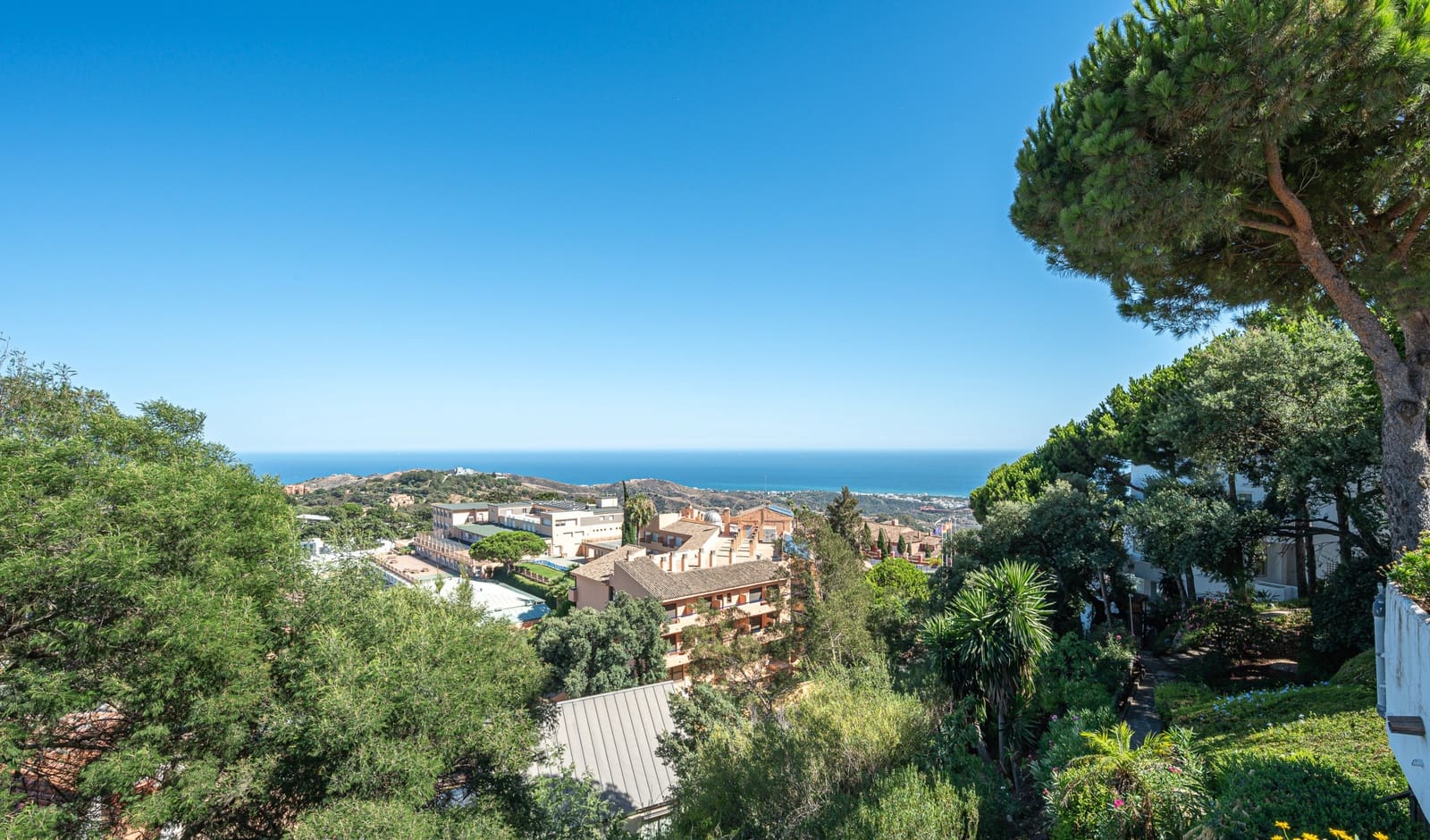2 slaapkamer Appartement te koop in Marbella met zwembad garage - € 520.000 (Ref: 10018819)