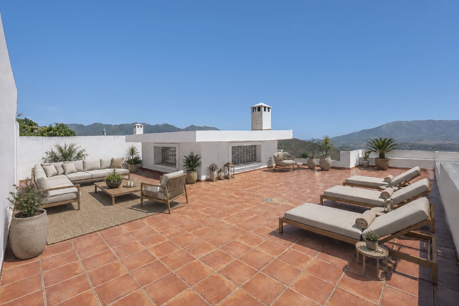 2 chambre Penthouse à vendre à Marbella avec piscine garage - 635 000 € (Ref: 10029081)