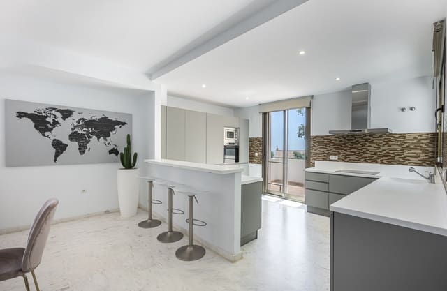 2 chambre Penthouse à vendre à Marbella avec piscine garage - 635 000 € (Ref: 10029081)