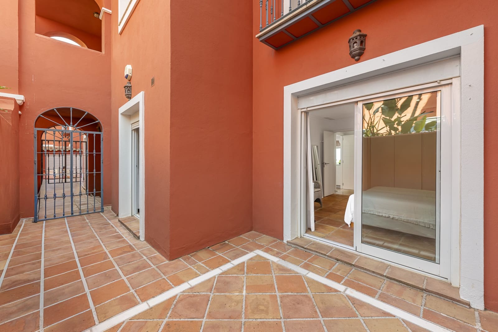 3 Zimmer Apartment zu verkaufen in Marbella mit Pool Garage - 525.000 € (Ref: 10071879)
