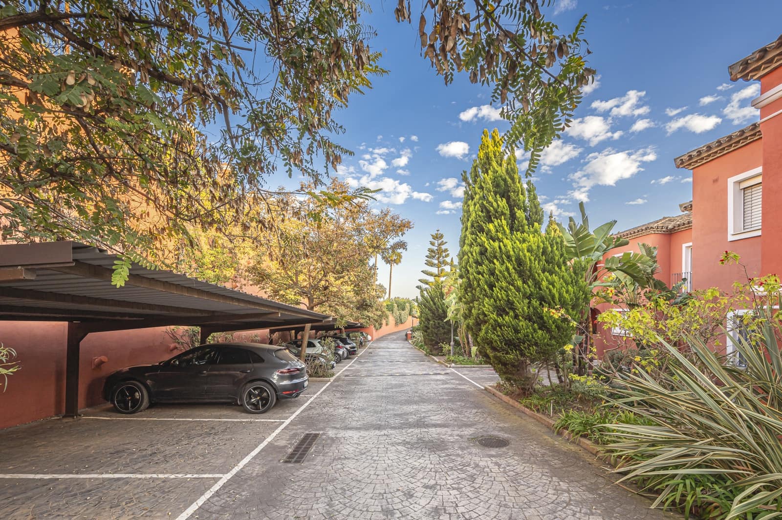 3 Zimmer Apartment zu verkaufen in Marbella mit Pool Garage - 525.000 € (Ref: 10071879)