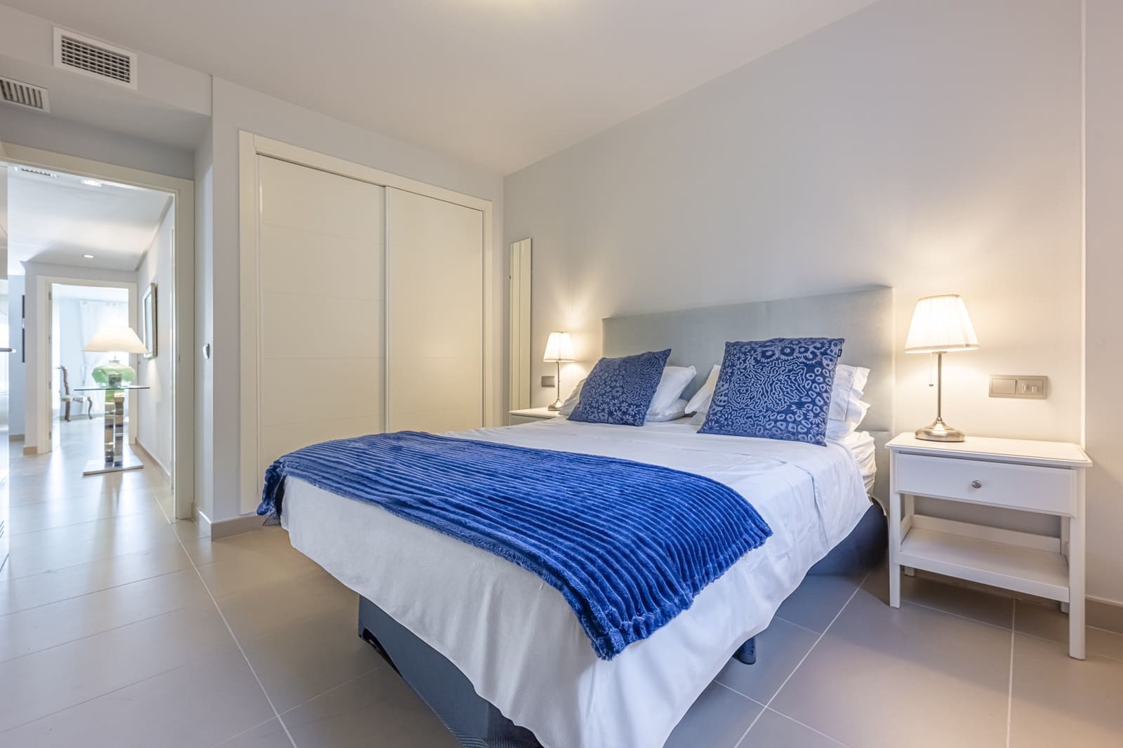 2 bedroom Apartment for sale in Marbella with pool garage - € 399,000 (Ref: 10110477)