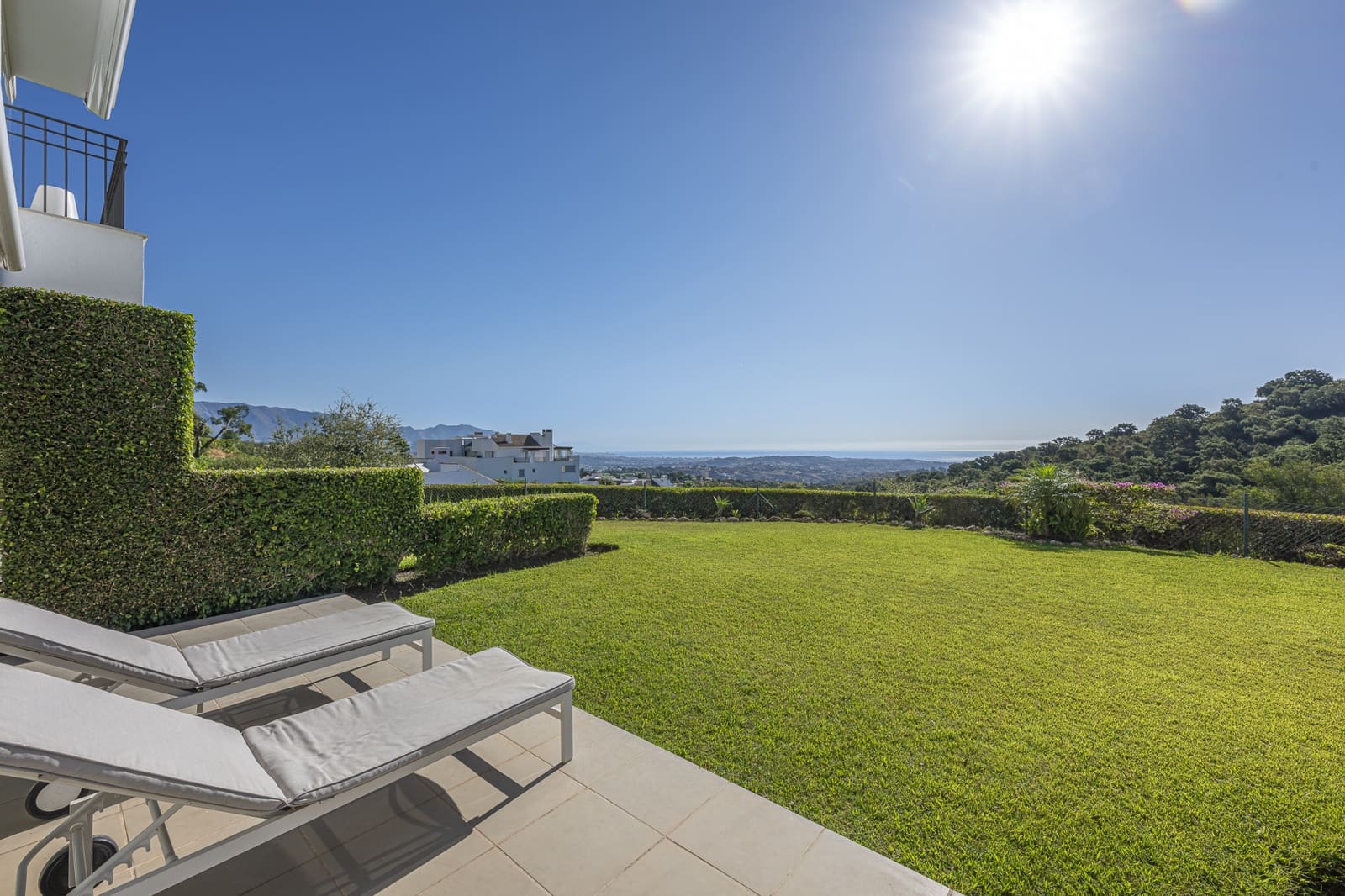 2 bedroom Apartment for sale in Marbella with pool garage - € 399,000 (Ref: 10110477)
