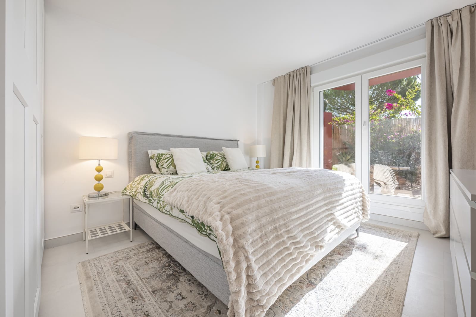 2 bedroom Townhouse for sale in Marbella with garage - € 385,000 (Ref: 10131155)