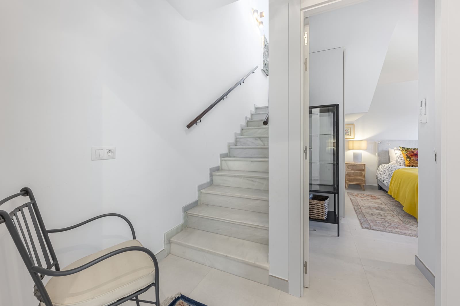 2 bedroom Townhouse for sale in Marbella with garage - € 385,000 (Ref: 10131155)