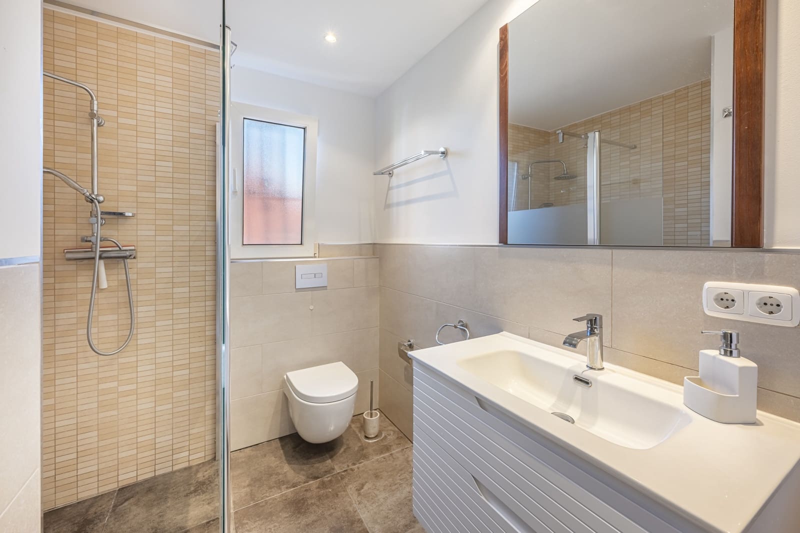 2 bedroom Townhouse for sale in Marbella with garage - € 385,000 (Ref: 10131155)