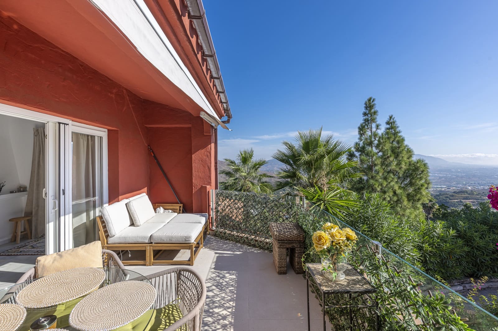 2 bedroom Townhouse for sale in Marbella with garage - € 385,000 (Ref: 10131155)