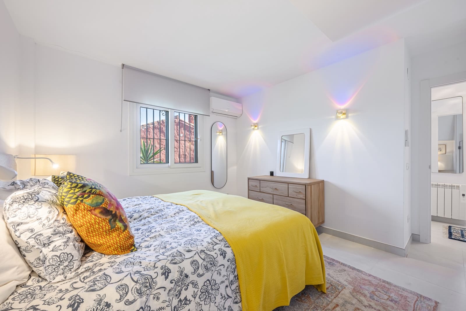 2 bedroom Townhouse for sale in Marbella with garage - € 385,000 (Ref: 10131155)