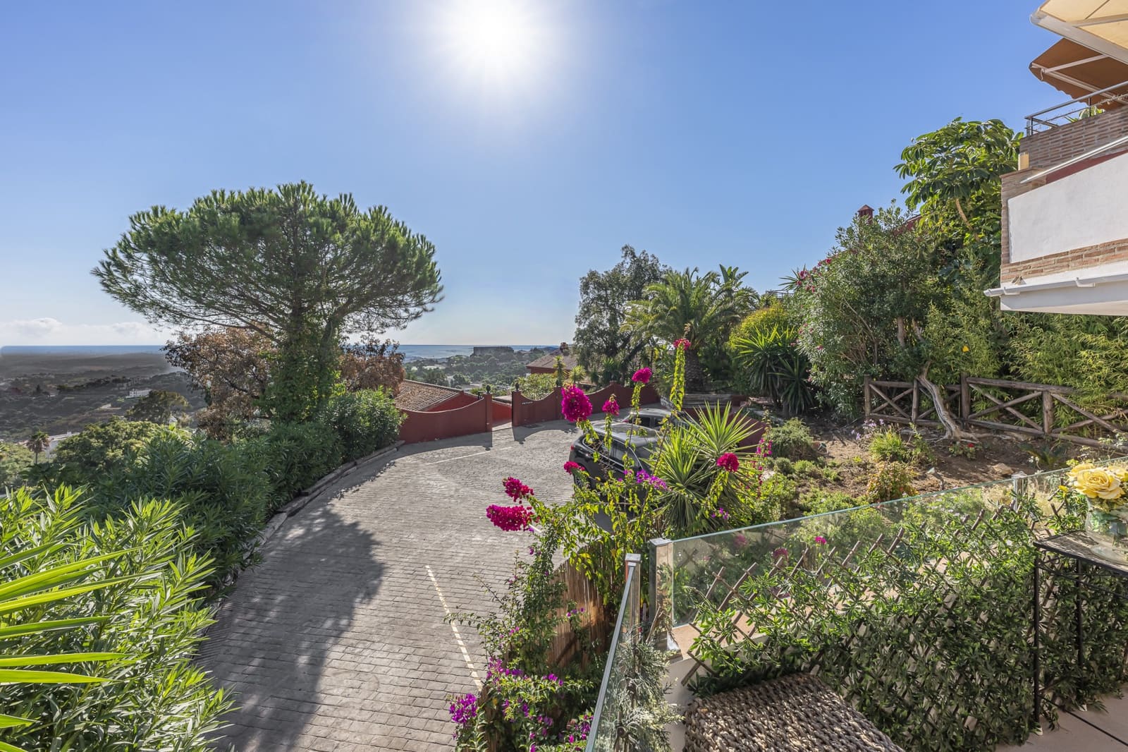 2 bedroom Townhouse for sale in Marbella with garage - € 385,000 (Ref: 10131155)