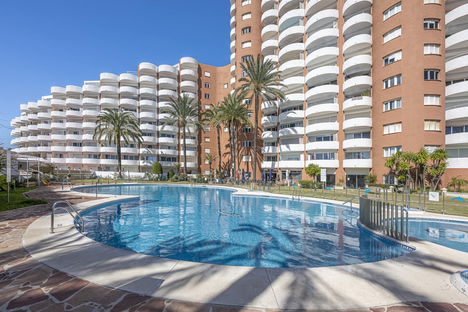 1 makuuhuone Kattohuoneisto myytävänä paikassa Marbella mukana uima-altaan 
autotalli - 549 000 € (Ref: 10173156)