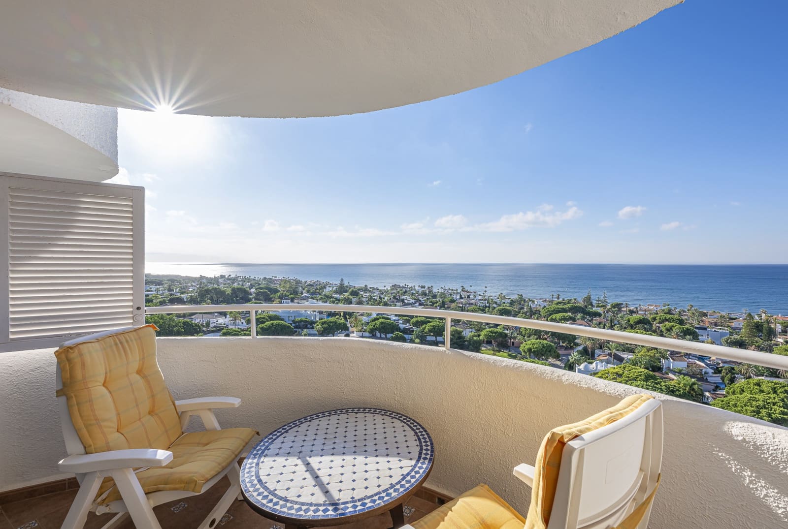 1 makuuhuone Kattohuoneisto myytävänä paikassa Marbella mukana uima-altaan 
autotalli - 549 000 € (Ref: 10173156)