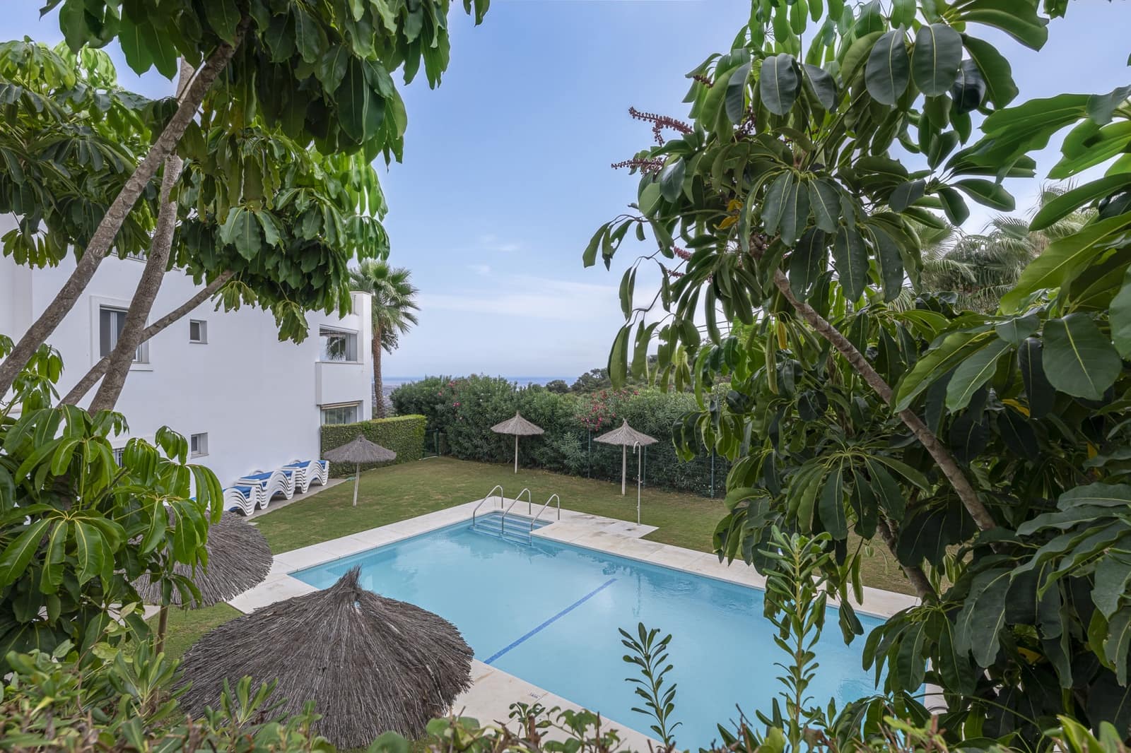 2 chambre Appartement à vendre à Marbella avec piscine garage - 419 000 € (Ref: 10174346)