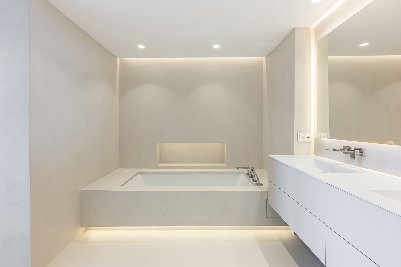 2 sovrum Lägenhet till salu i Marbella med pool garage - 695 000 € (Ref: 10174929)