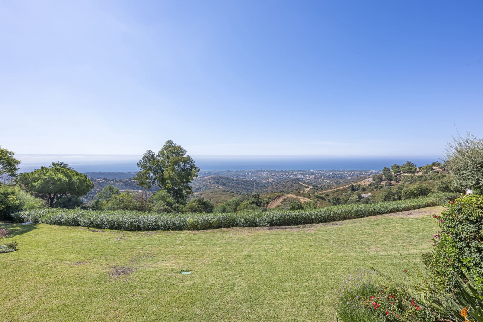 2 soverom Leilighet til salgs i Marbella med svømmebasseng garasje - € 695 000 (Ref: 10174930)