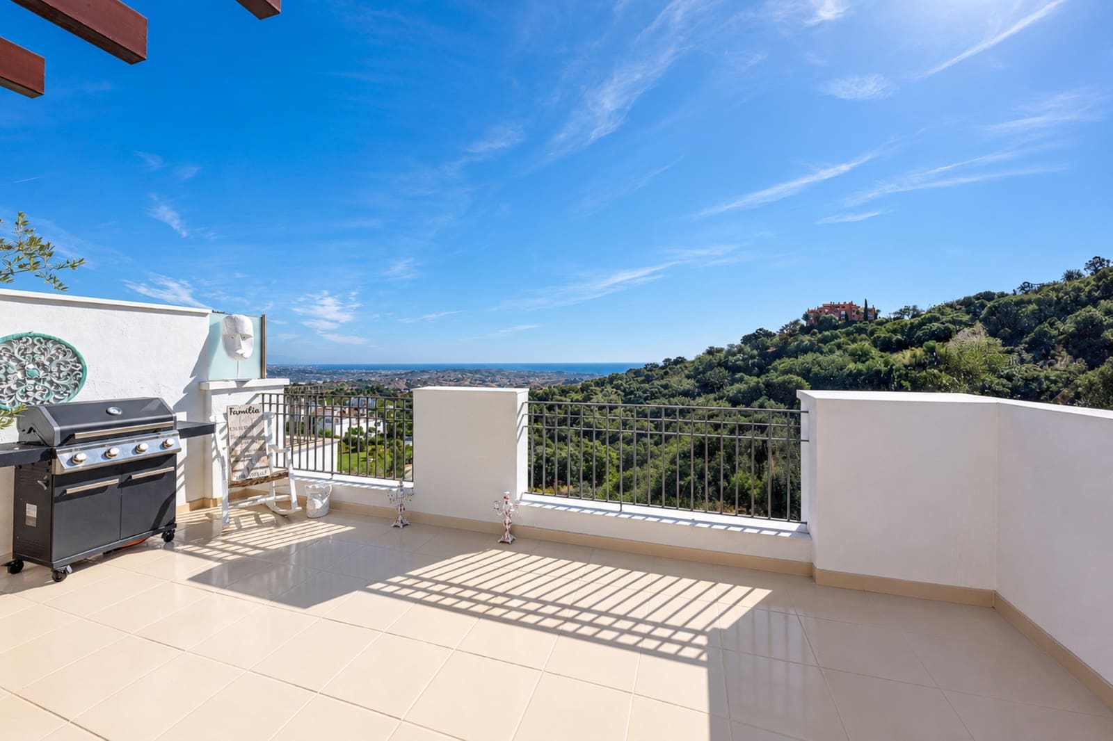 2 soveværelse Penthouse til salg i Marbella med swimmingpool garage - € 695.000 (Ref: 10184092)